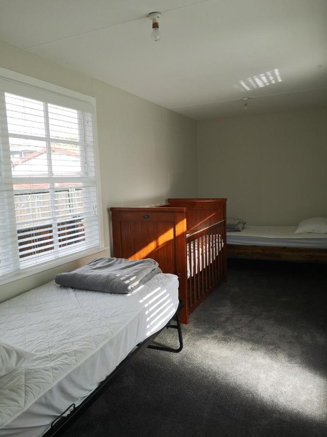 Cheerful 4 Bedroom Holiday Home Роторуа Экстерьер фото