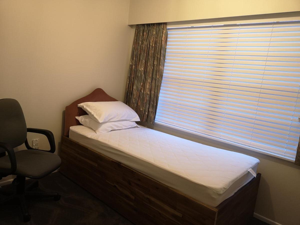 Cheerful 4 Bedroom Holiday Home Роторуа Экстерьер фото